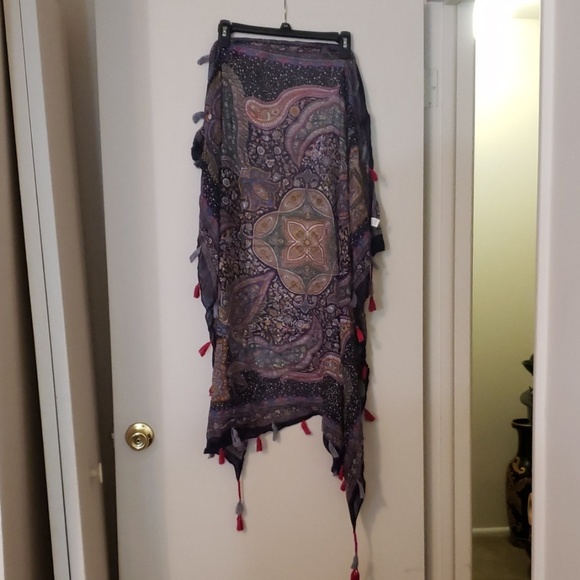 🆕️ Multicolored Patterned Rectangle Scarf - Picture 5 of 6